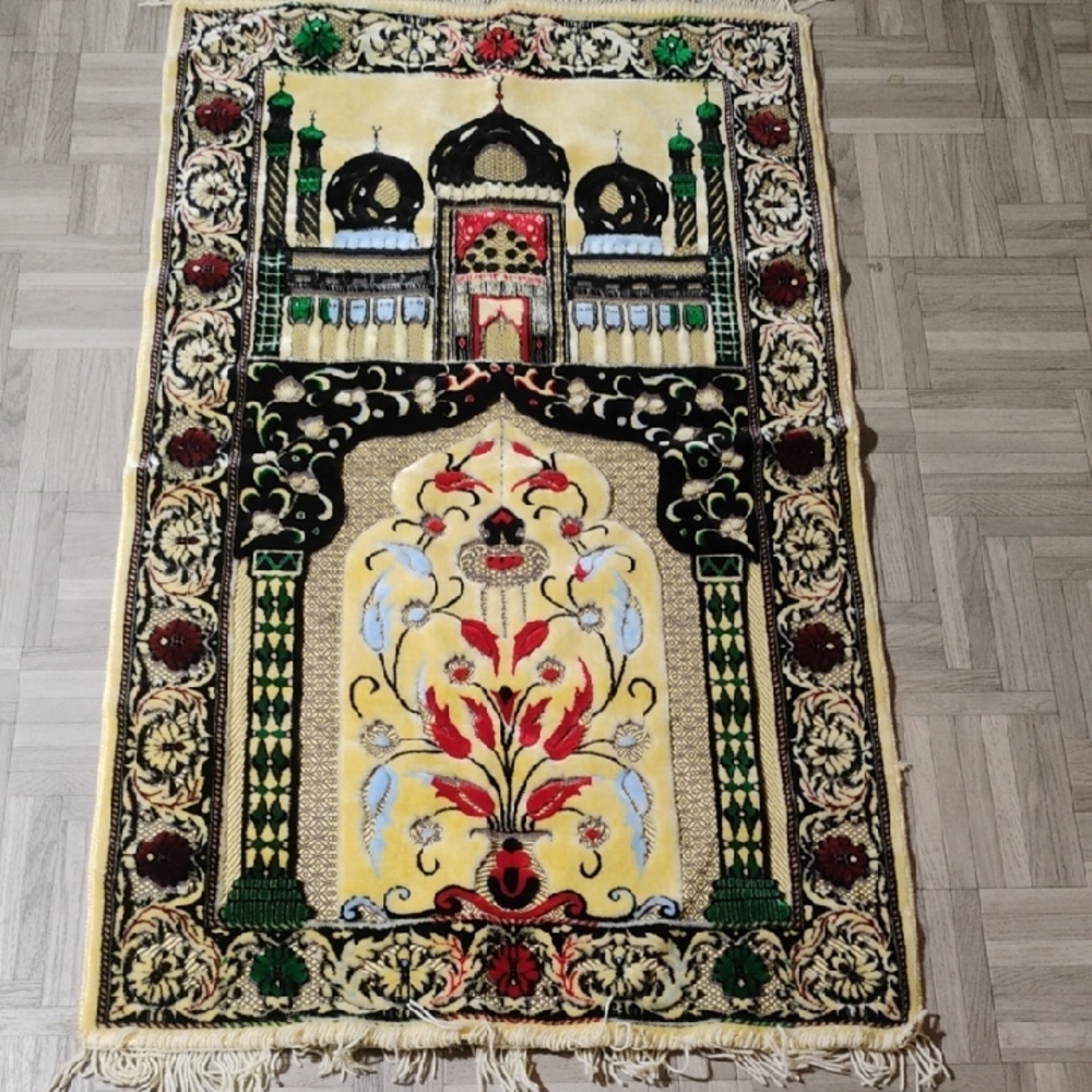 Islam Prayer Mat Features The Sacred Kaaba In Mecca 26x45